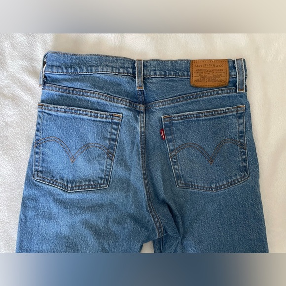 Levis wedgie straight 26 Blue Distressed Jeans - Picture 5 of 7